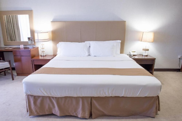 Al Qurum Resort image 15